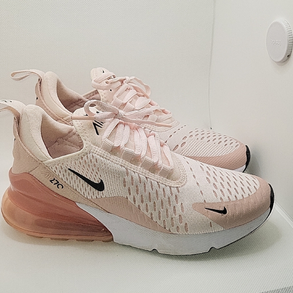 Nike Pink and White Air Max 270 Sneakers (Rare Color) - Picture 2 of 14